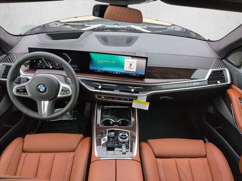 New 2026 BMW X7 xDrive40i w/ M Sport Package image 15