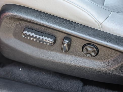Certified 2022 Honda CR-V Touring image 12