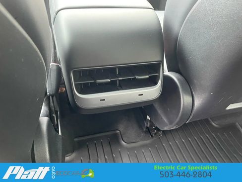 Used 2022 Tesla Model Y Performance image 43