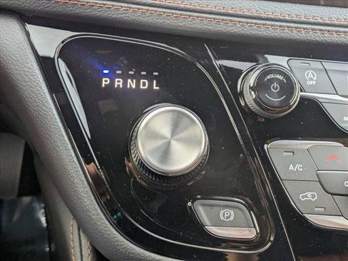 New 2026 Chrysler Pacifica Pinnacle FWD image 14