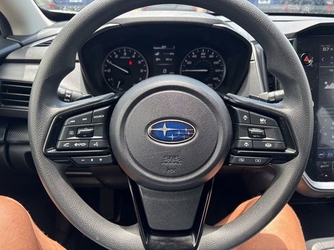 Used 2024 Subaru Crosstrek 2.0i Premium AWD/4WD image 2