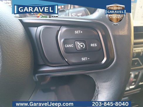 Used 2019 Jeep Wrangler Sport image 7