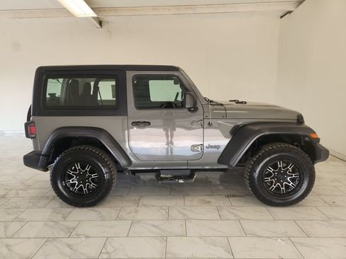 Used 2021 Jeep Wrangler Sport AWD/4WD image 8
