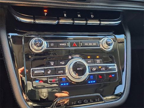 Certified 2022 Lincoln Corsair AWD w/ Equipment Group 101A image 20