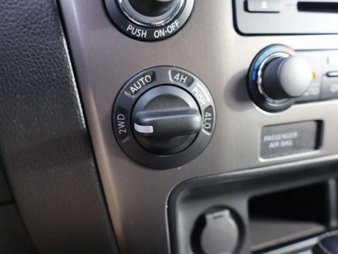 Used 2015 Nissan Armada Platinum w/ 2nd Row Captain Seat Package image 25