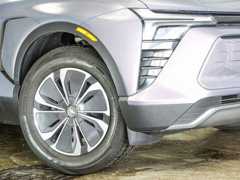 New 2025 Chevrolet Blazer EV LT image 4