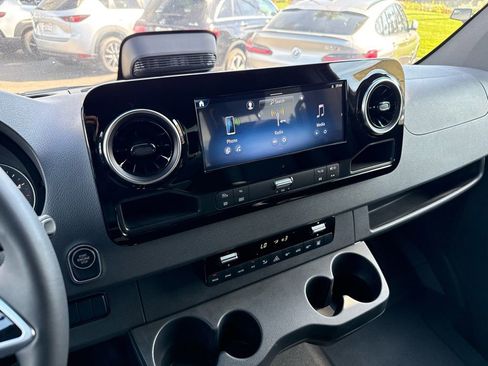 New 2025 Mercedes-Benz Sprinter 2500 image 29