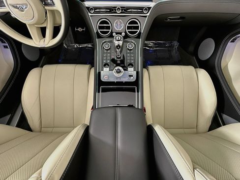Certified 2024 Bentley Continental GT AWD/4WD image 23
