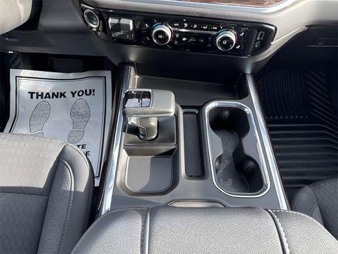 Used 2025 GMC Sierra 1500 Elevation image 15