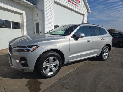 Used 2022 Volvo XC60 B5 Momentum