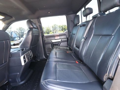 Used 2022 Ford F250 Lariat w/ Lariat Value Package AWD/4WD image 9