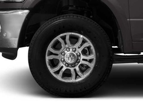 Used 2018 RAM 3500 Laramie Longhorn image 11