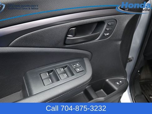 Used 2023 Honda Passport EX-L image 15
