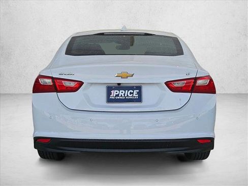 Used 2025 Chevrolet Malibu LT image 6