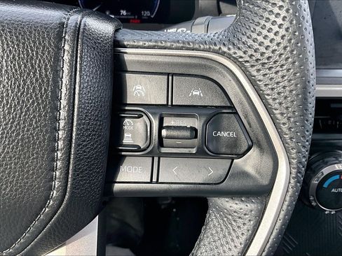 Used 2025 Toyota Tacoma TRD Off-Road image 18