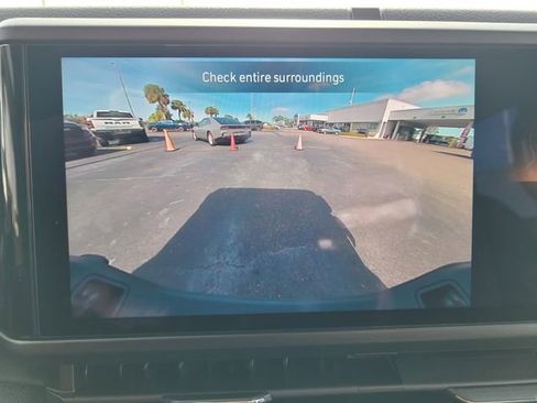 Used 2026 Jeep Gladiator Sport image 25