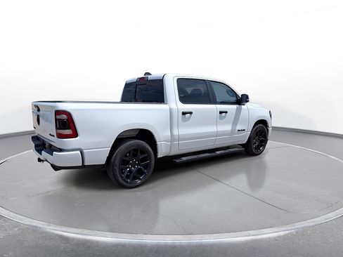 Used 2024 RAM 1500 Laramie AWD/4WD image 8