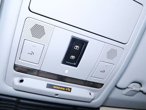 Used 2021 Land Rover Discovery Sport S image 24