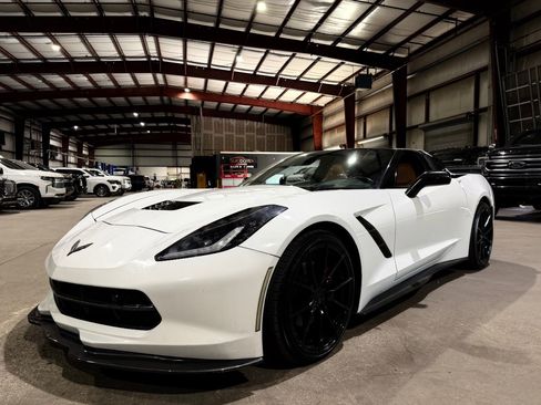 Used 2016 Chevrolet Corvette Stingray Coupe w/ 2LT Preferred Equipment Group image 18