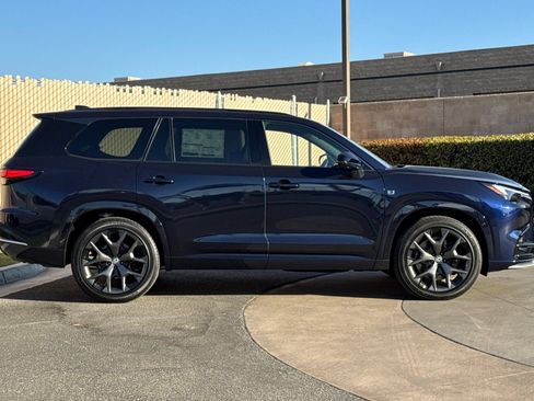 New 2026 Lexus TX 500h AWD w/ Technology Package image 3