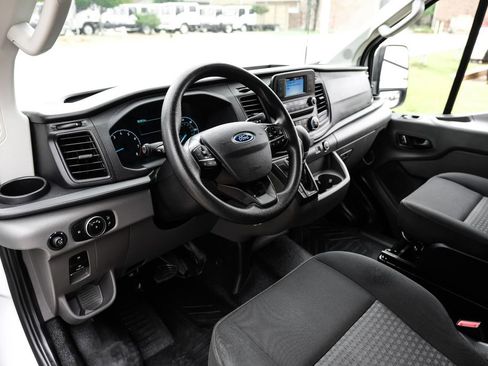 Used 2023 Ford Transit 150 Low Roof RWD image 2