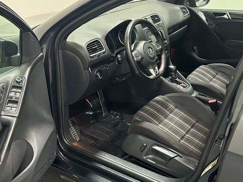 Used 2012 Volkswagen Golf 4-Door image 8