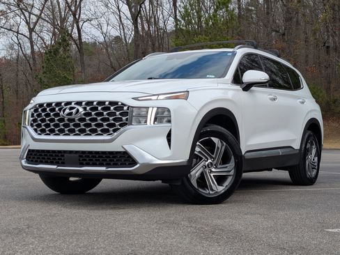 Used 2022 Hyundai Santa Fe SEL w/ Convenience Package image 4