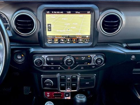 Used 2021 Jeep Wrangler Unlimited Rubicon 4xe image 32