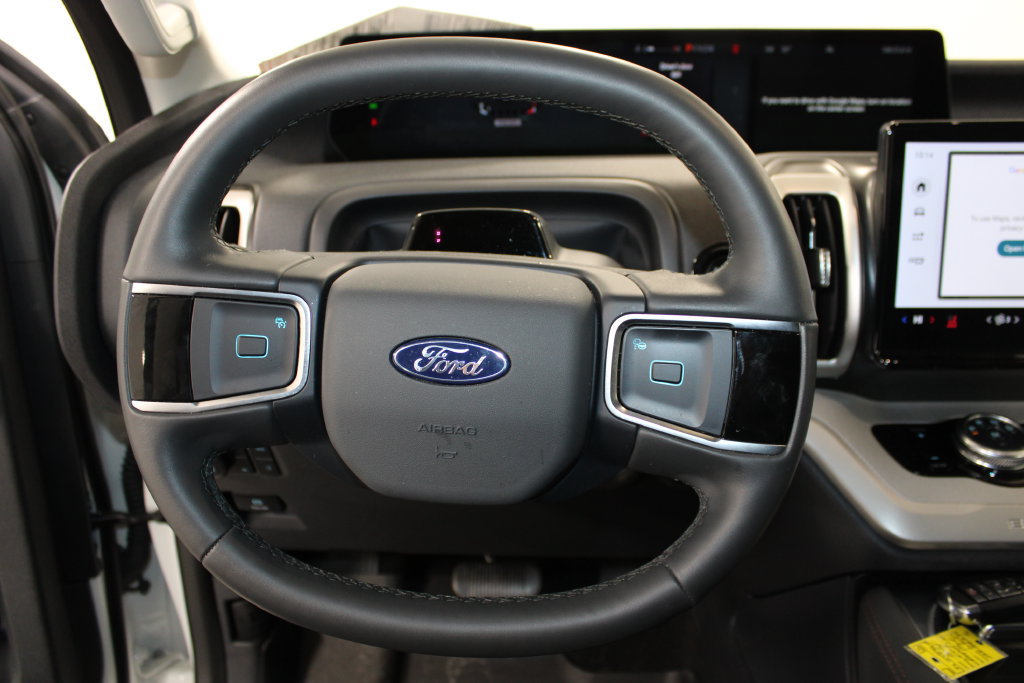 Used 2025 Ford Expedition Max Active AWD/4WD image 21