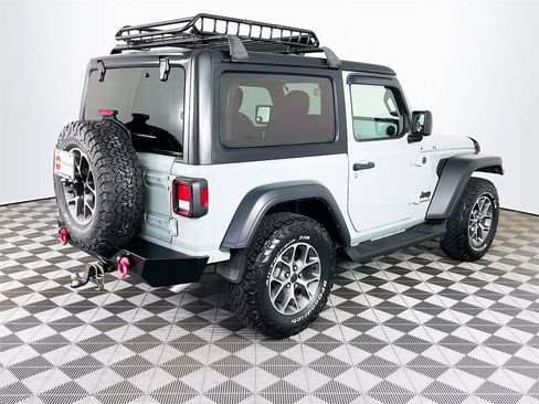 Used 2024 Jeep Wrangler Sport S image 9