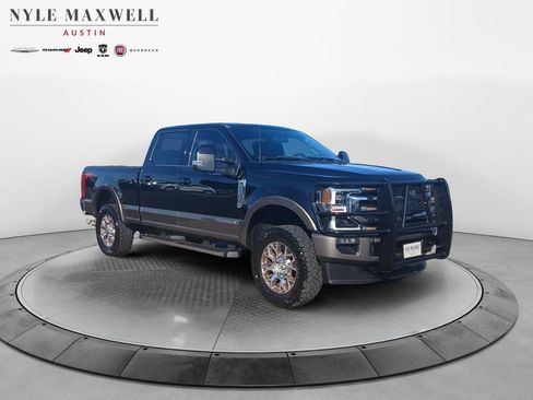 Used 2022 Ford F250 King Ranch w/ FX4 Off-Road Package AWD/4WD image 2