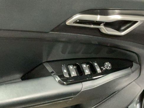 Used 2024 Kia Sportage EX image 14