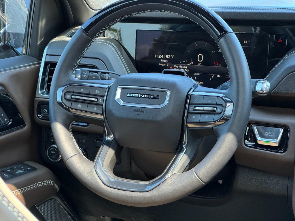 Used 2026 GMC Yukon Denali Ultimate AWD/4WD image 15