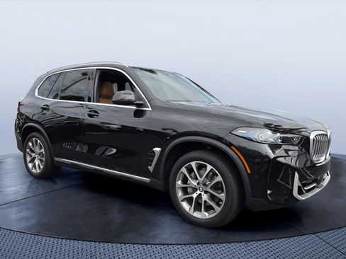 Used 2026 BMW X5 sDrive40i w/ Premium Package RWD image 1