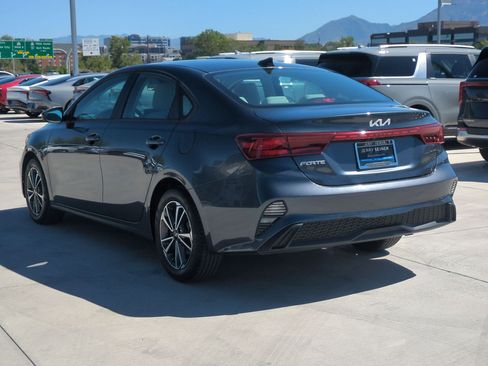 Certified 2023 Kia Forte LXS w/ LXS Technology Package FWD image 3