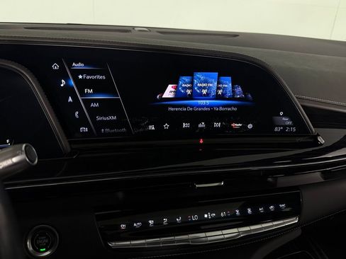 Used 2021 Cadillac Escalade Sport w/ LPO, ONYX Package image 17