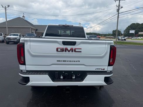 Used 2020 GMC Sierra 2500 AT4 w/ AT4 Premium Package AWD/4WD image 6