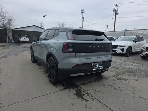 New 2026 Volvo EX30 Cross Country Ultra image 15