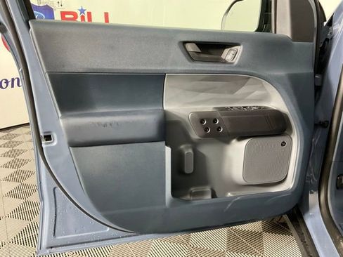 New 2025 Ford Maverick Lariat w/ Black Appearance Package image 12