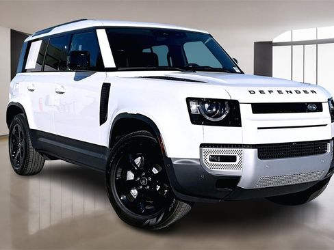 New 2025 Land Rover Defender 110 S image 2