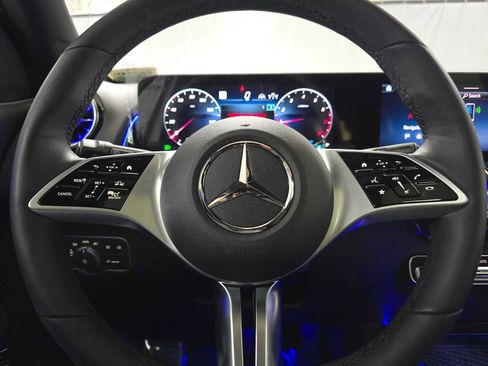 Certified 2026 Mercedes-Benz GLB 250 4MATIC image 26