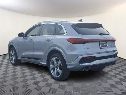 Used 2025 Audi Q5 Premium Plus w/ Premium Plus AWD/4WD image 4