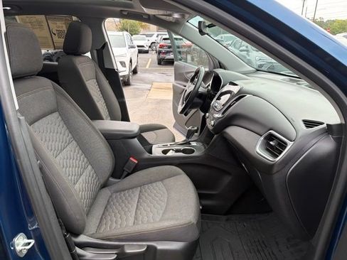 Used 2019 Chevrolet Equinox LT w/ LT True North Edition AWD/4WD image 28