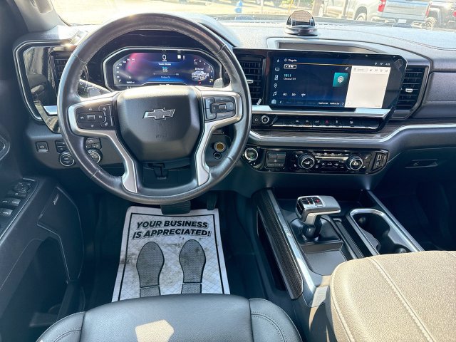 Certified 2023 Chevrolet Silverado 1500 RST w/ Redline Edition AWD/4WD image 14