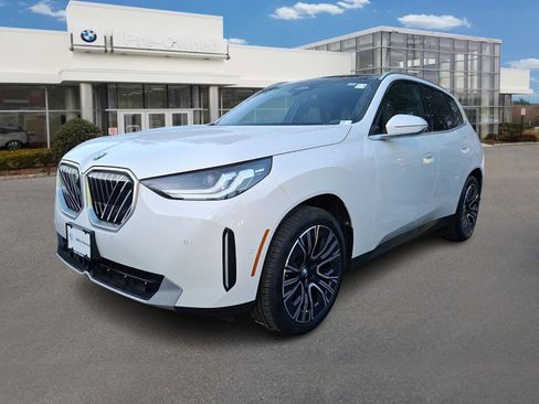 Used 2025 BMW X3 xDrive30i w/ Premium Package image 1