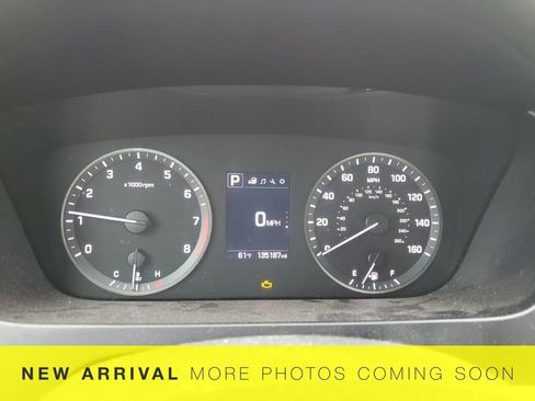 Used 2017 Hyundai Sonata Limited image 16