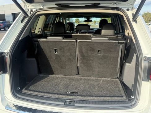 Used 2022 Volkswagen Atlas SEL Premium image 56