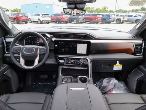 New 2026 GMC Sierra 2500 Denali w/ Denali Reserve Package AWD/4WD image 14