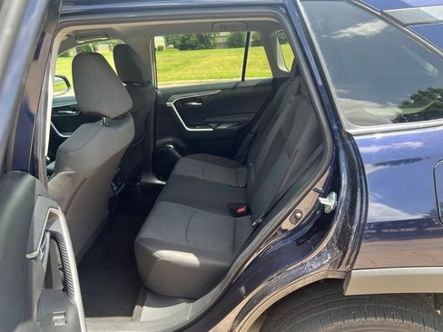 Used 2024 Toyota RAV4 XLE AWD/4WD image 6