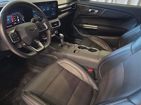 Used 2025 Ford Mustang GT Premium RWD image 14